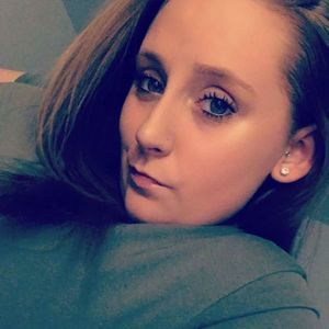 Meet your Posher, Demi